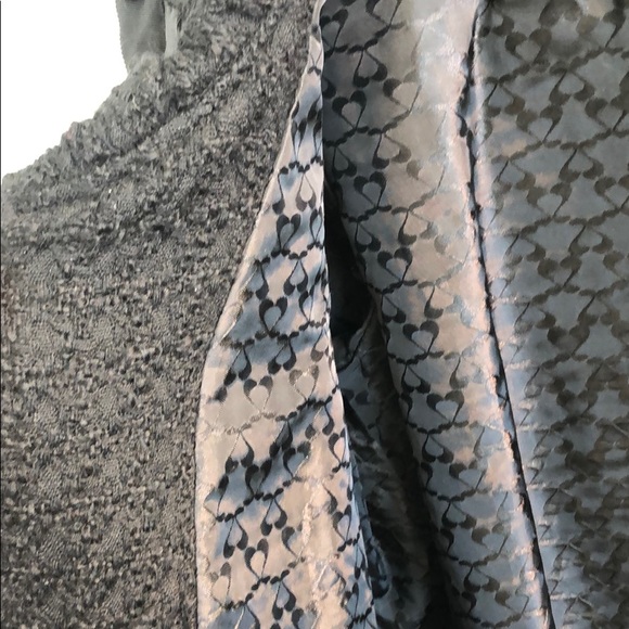 Cape coat with sequins collar & balloon sleeves - Picture 6 of 7